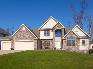 6790 Great Oaks Pkwy, Independence, OH 44131