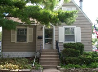 4343 Florence Ave, Downers Grove, IL 60515