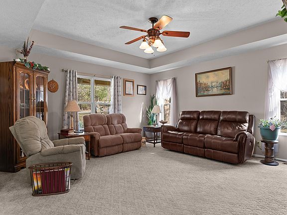 5th image of 160 Leawood Dr