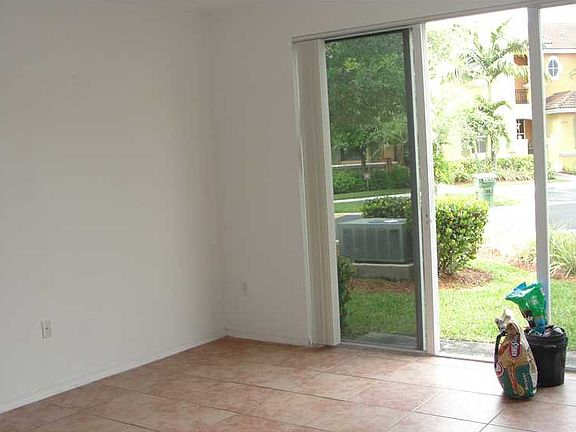 2nd image of 2270 NE 42nd Ave #2270