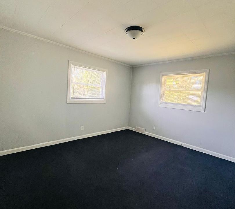 1st image of 1025 W Academy St