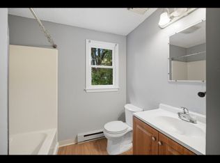 27-29 Allison Ln, Springfield, MA 01129