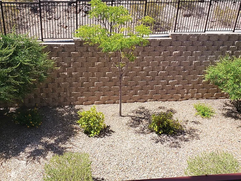 2819 Dunnottar Ave — Photo 24