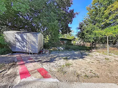 3410 Division St — Photo 19