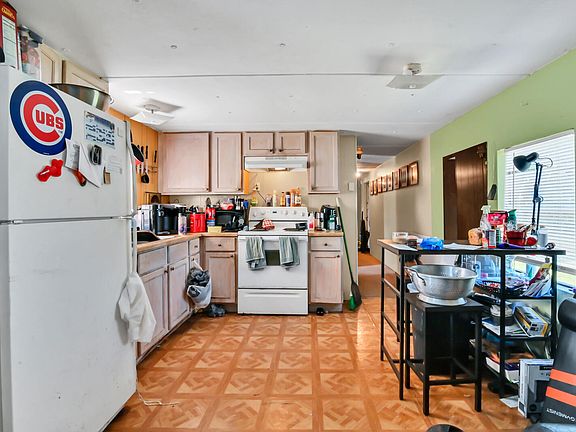 4th image of 1693 W Breezy Lane