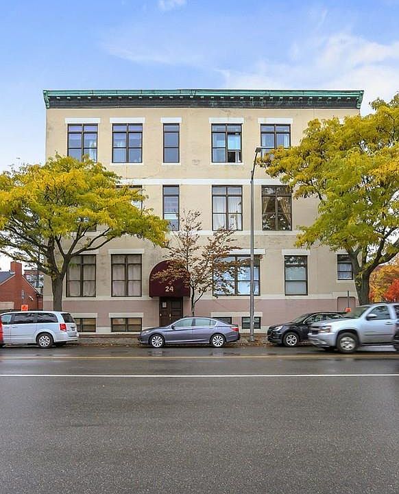 1st image of 24 Norman St APT 202
