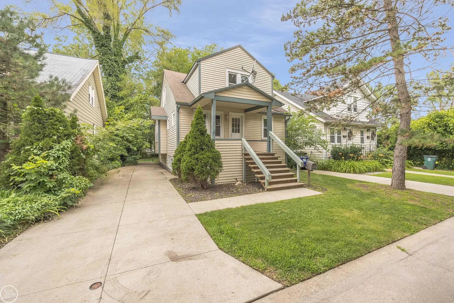 125 Hilldale Dr photo 1