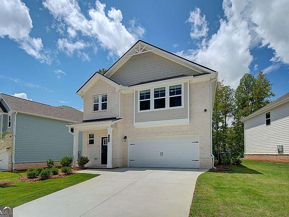 2nd image of 161 Geranium Ln