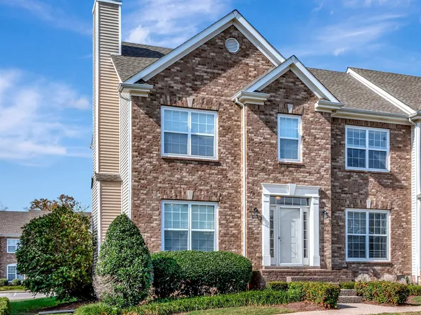 1008 McKenna Dr, Thompsons Station, TN 37179