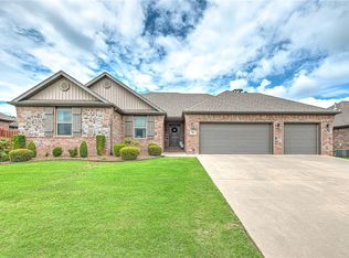 520 Lancaster Rd, Centerton, AR 72719
