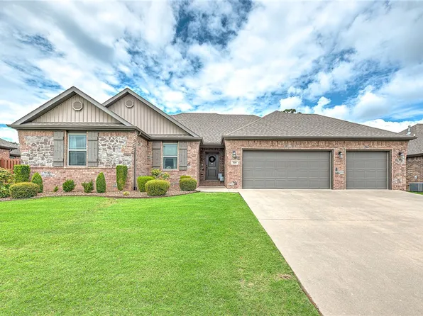 520 Lancaster Rd, Centerton, AR 72719