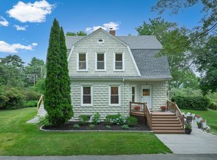 9 Winn Rd, Cumberland, ME 04021