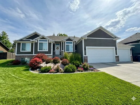 118 Red Hawk Ave, Evanston, WY 82930