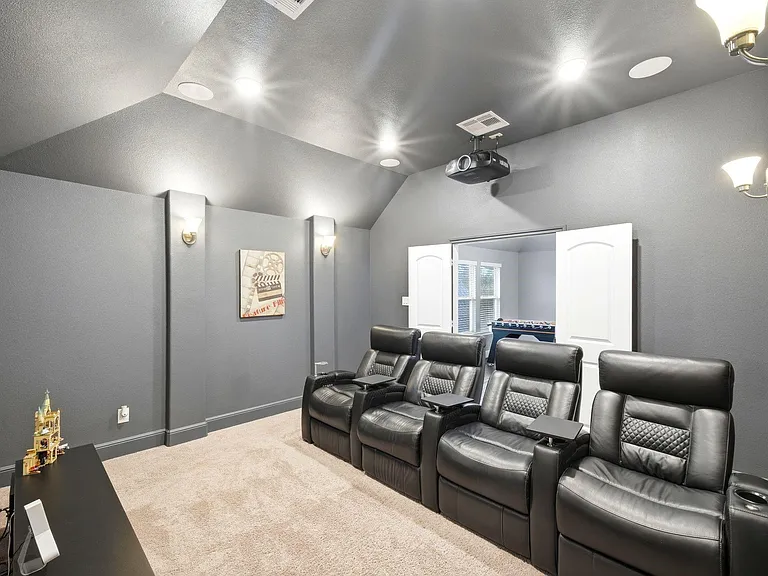 2239 Falcon Brook Dr — Photo 32