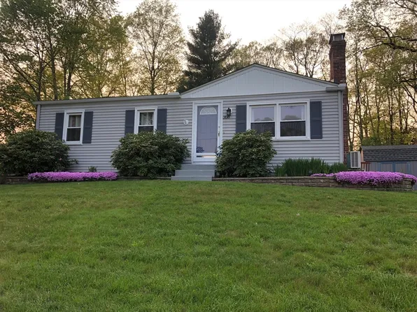 308 Brookside Cir, Northampton, MA 01062