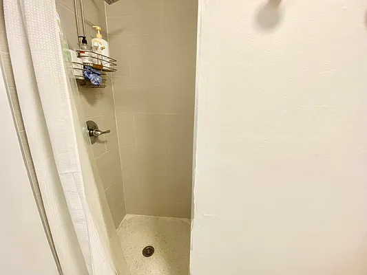 Rented by J PRESTON AND ASSOCIATES INC | media 21