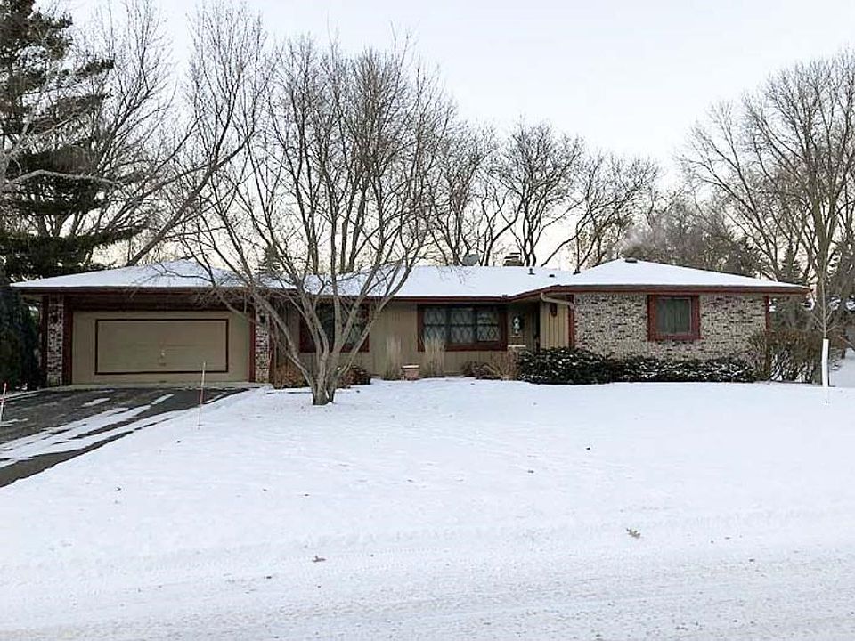 Nice curb appeal.  Flat driveway which helps in the winter - not only driving and walking on it - but it faces south and the snow melts quicker.
