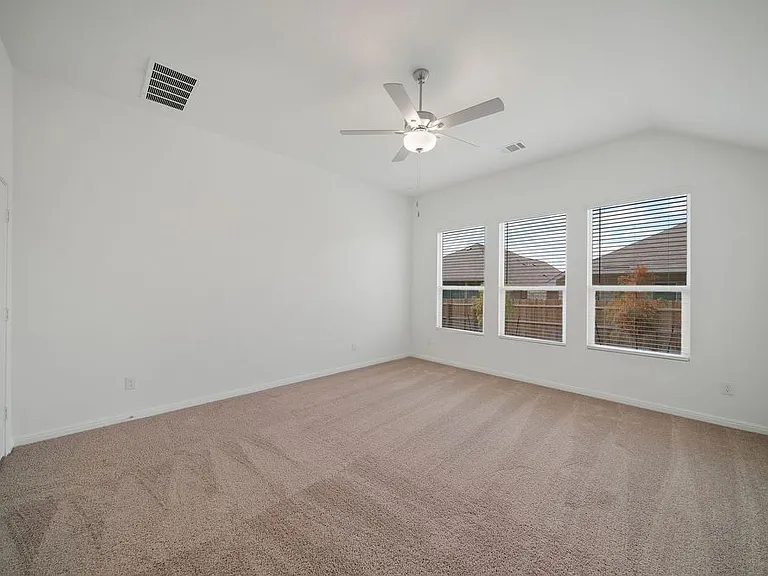 6631 Morgan Path — Photo 13