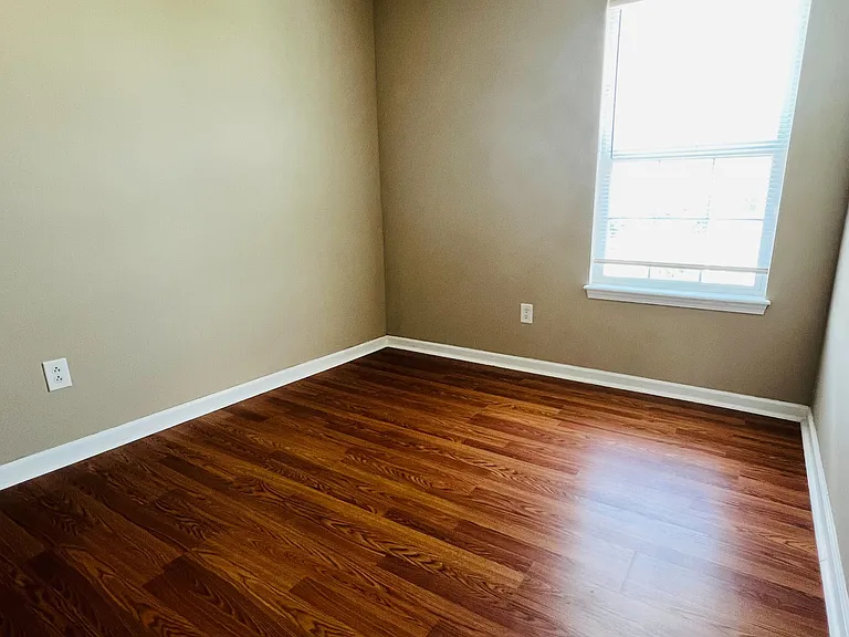 247 Coatsville Dr — Photo 15