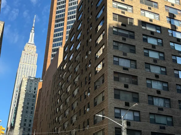 139 East 33rd Street