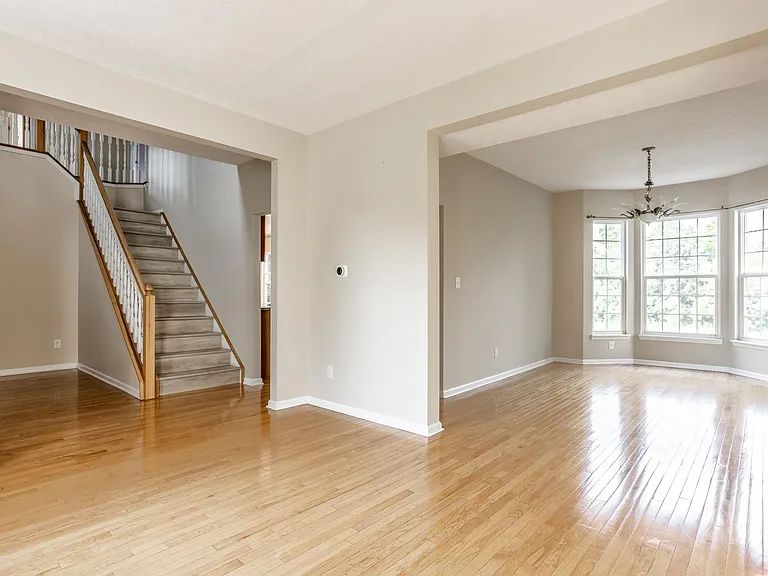 6765 Woodcliff Cir — Photo 28