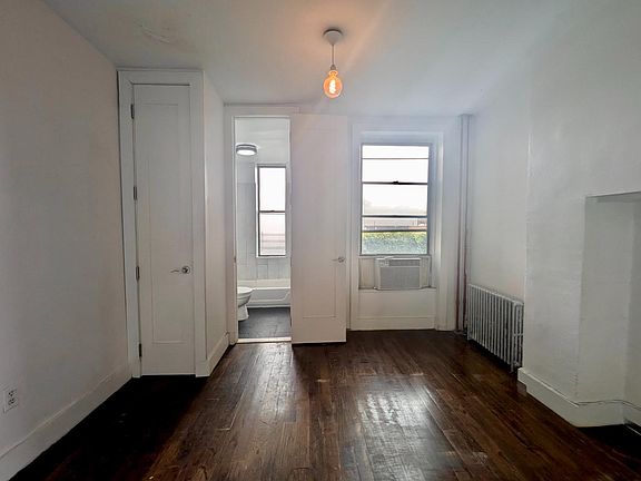 4th image of 73 Steuben St #2B