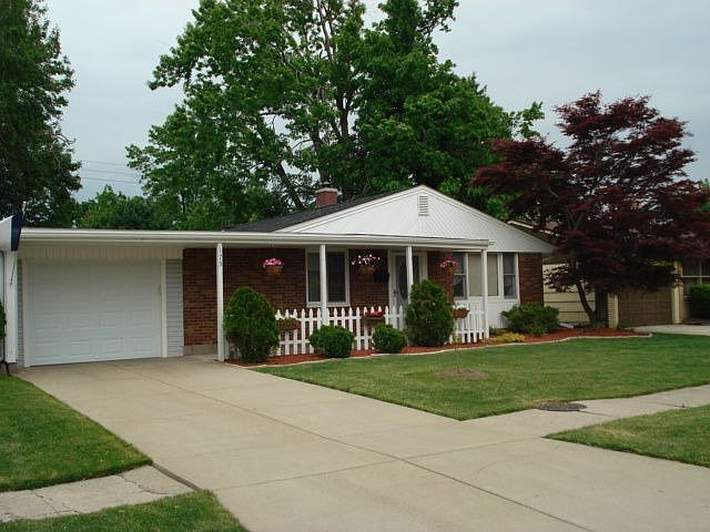 1st image of 175 Burnside Dr