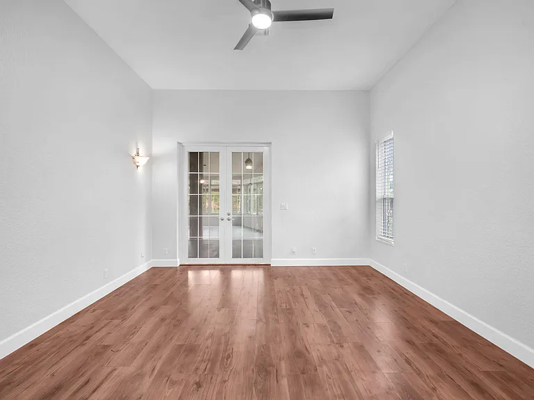 4100 Temple St — Photo 17