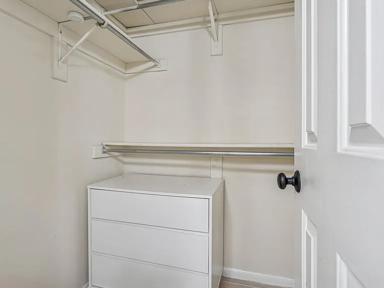 762 Quesnel Dr — Photo 24
