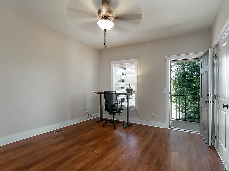 917 Homewood Dr #1 — Photo 22