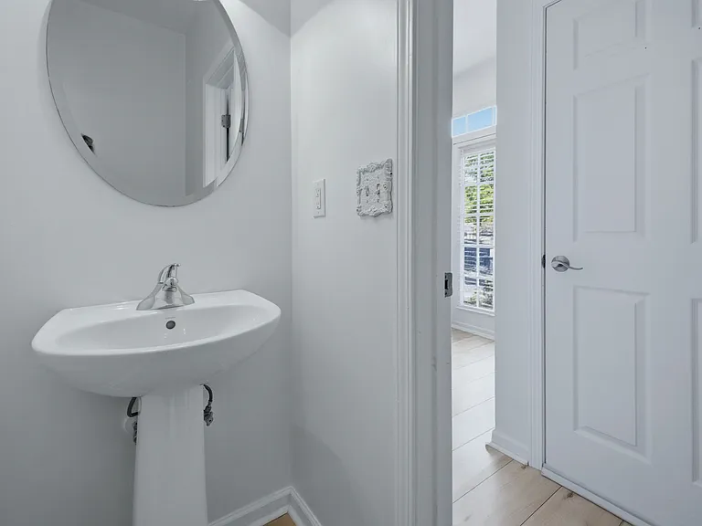 205 Azteca Dr — Photo 15