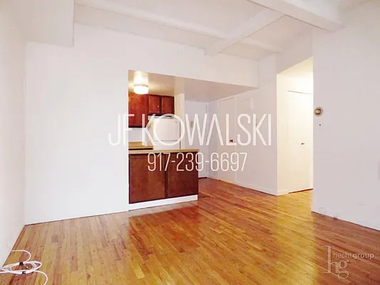 Rented by Hecht Group | media 7