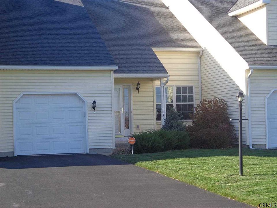 1st image of 5B Sunny Pointe Dr