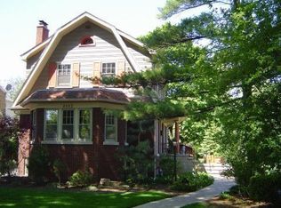 4552 Wolf Rd, Western Springs, IL 60558