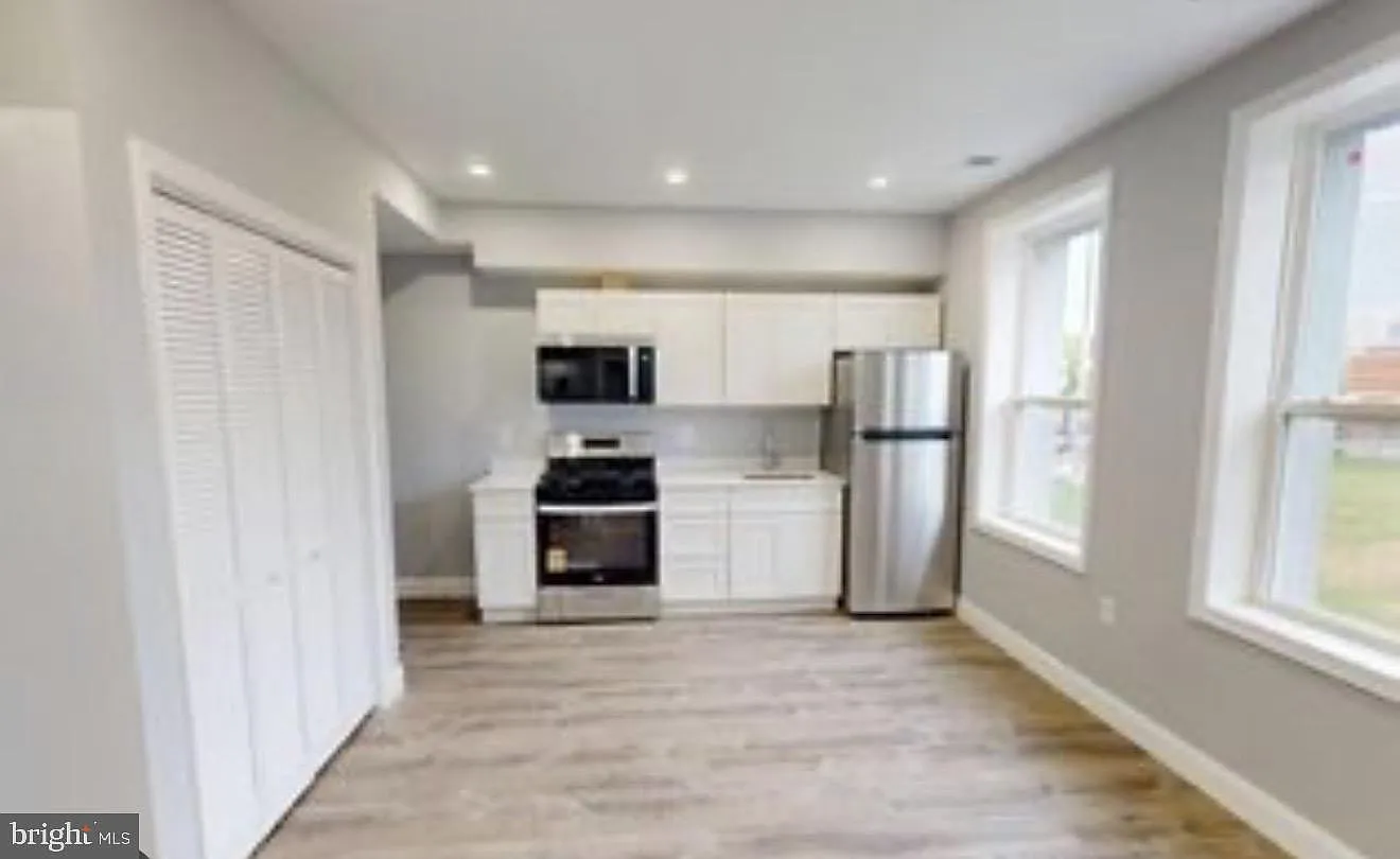 2 bed, $3,833 — Photo 3