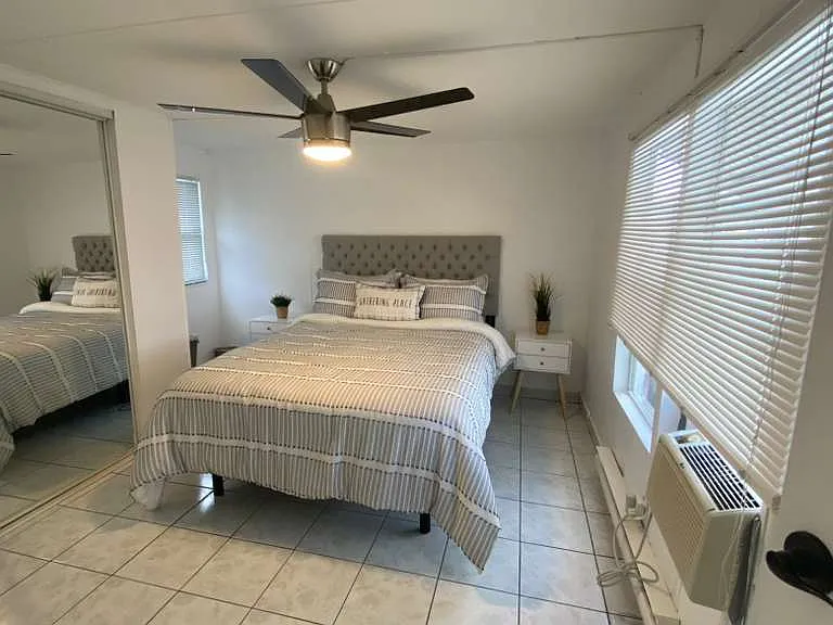 219 W Lake Dr — Photo 8