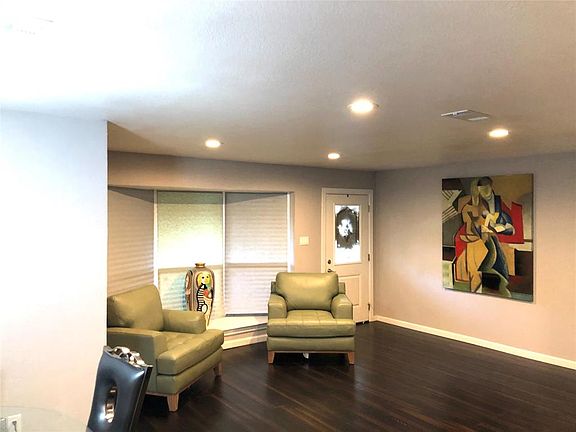 4th image of 2904 Stratford Ct