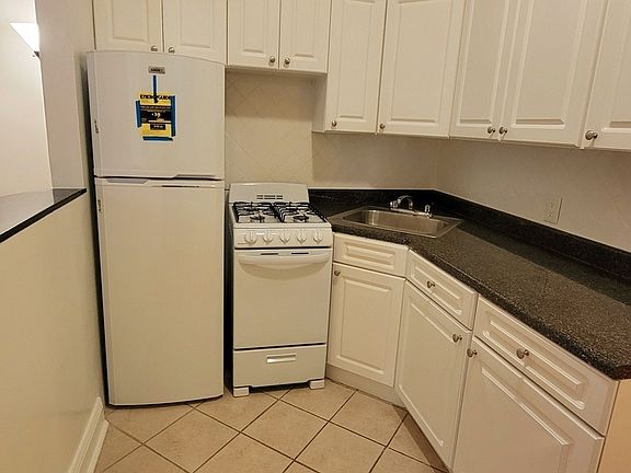 3rd image of 305 Columbus Ave APT 25