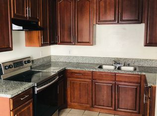 16050 Dorsey Ave APT B, Fontana, CA 92335