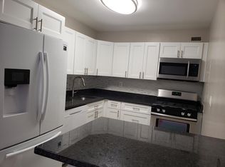 4977 Battery Ln UNIT 911, Bethesda, MD 20814