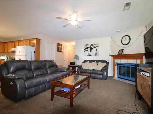 fayetteville-arkansas-439593432 picture