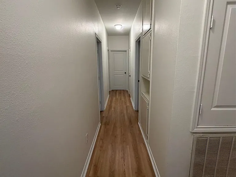 11 Lords Cir — Photo 12