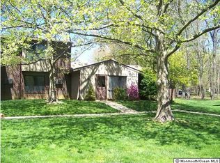 40 Lexington Ct, Red Bank, NJ 07701