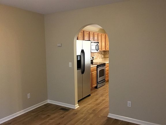 4th image of 1256 Foor Blvd