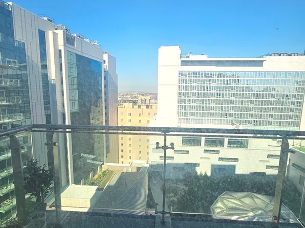 133-27 39th Avenue image 5 of 13