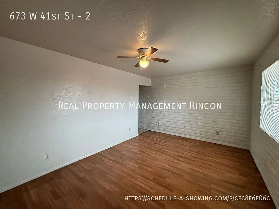2 Bed, 1 Bath Duplex Apartment just minutes from I-10 and I-19! — Photo 3