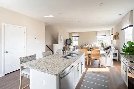 4180 Park Trail Dr
