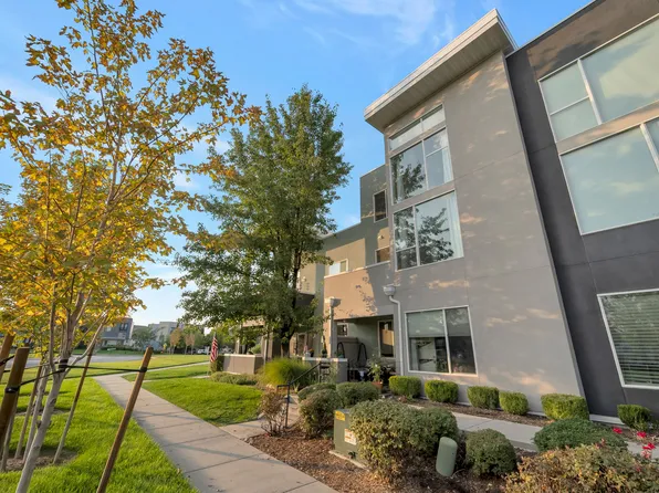 4528 W South Jordan Pkwy Unit 109, South Jordan, UT 84009