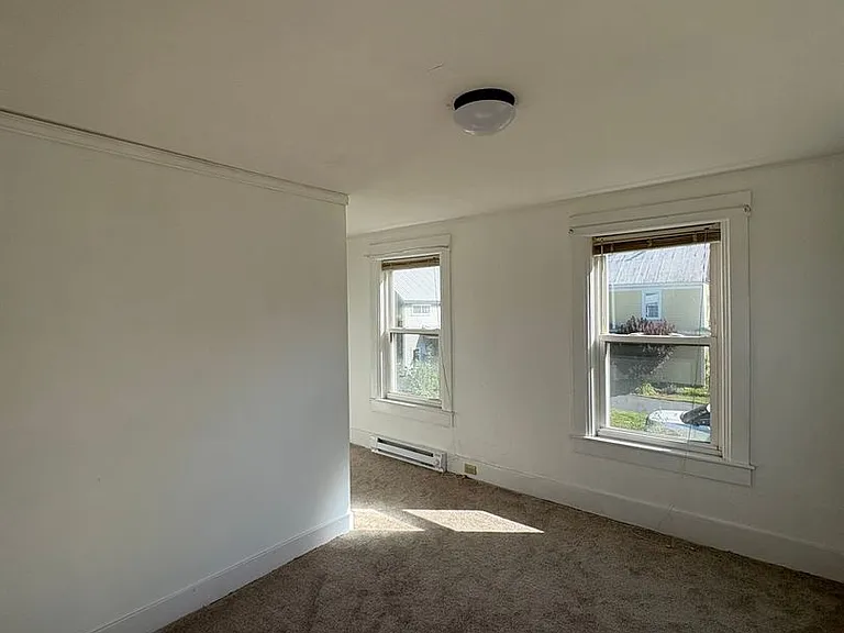 596 Portland St — Photo 6