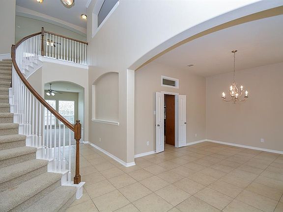 3rd image of 5411 Beacon Springs Ln